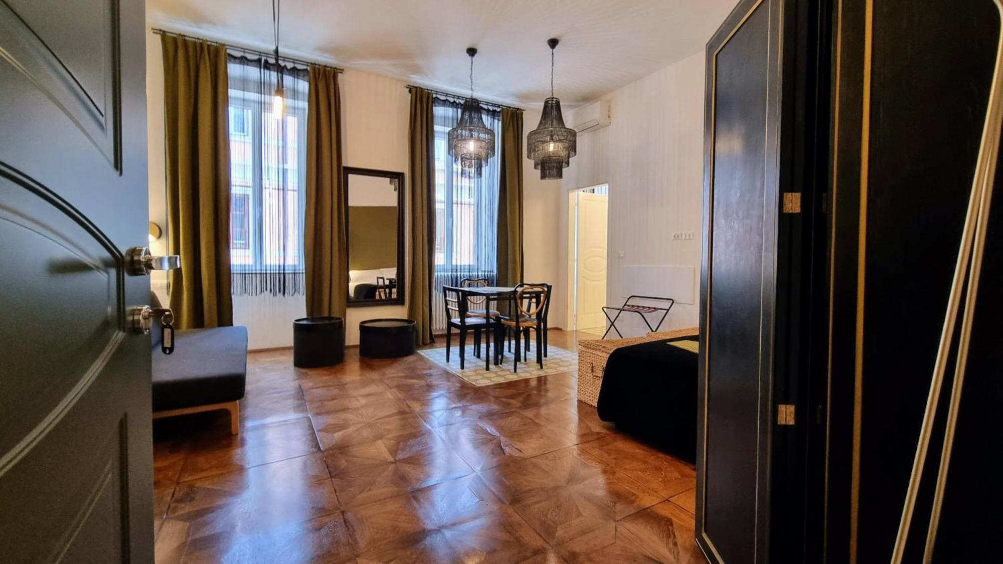 Dada Aparthotel Triëst Buitenkant foto